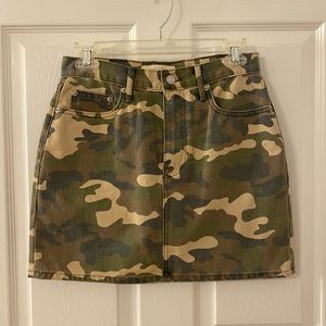 GAP Camo Skirt